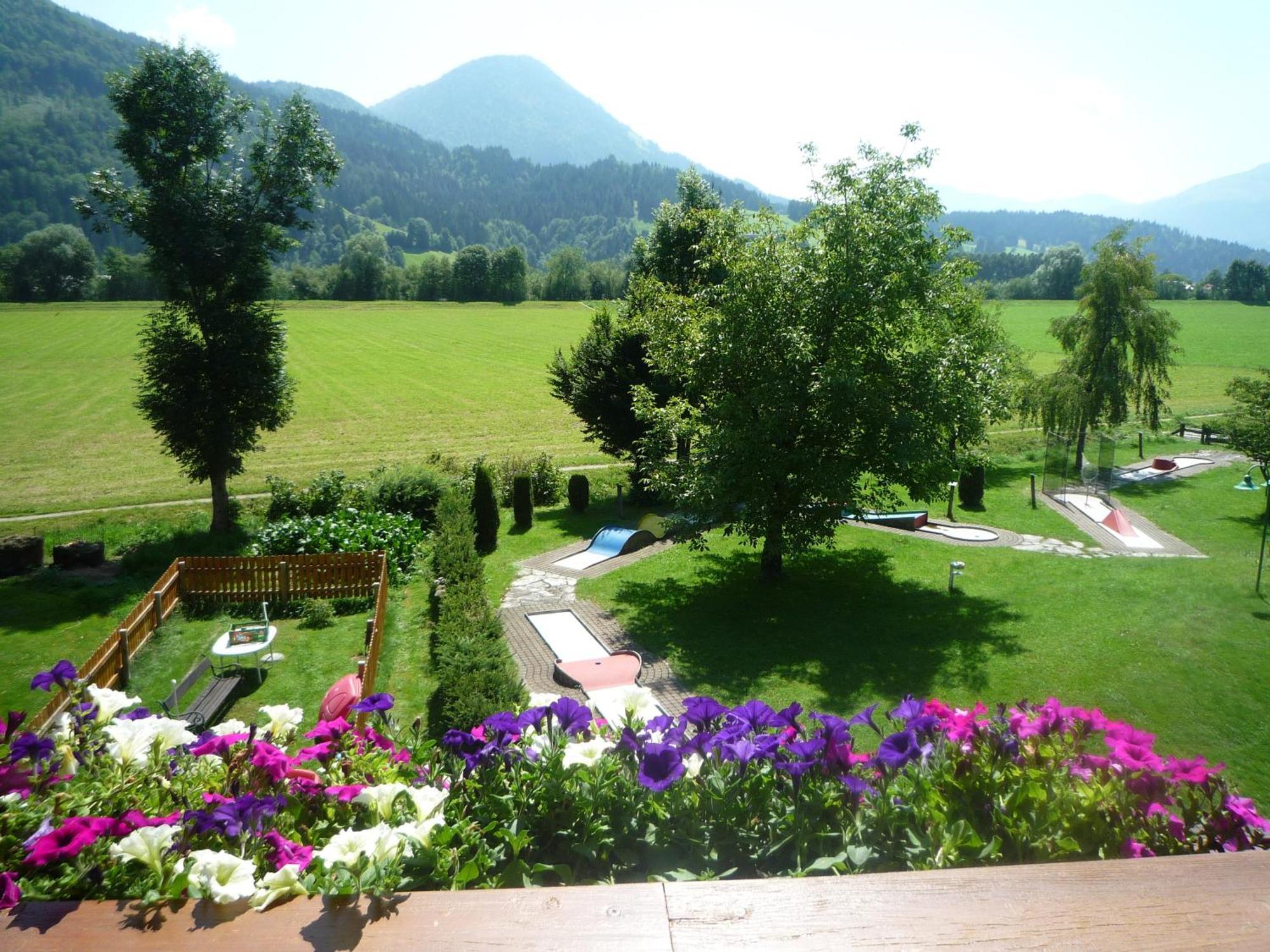 Hotel Neuwirt Kirchdorf in Tirol Exterior photo